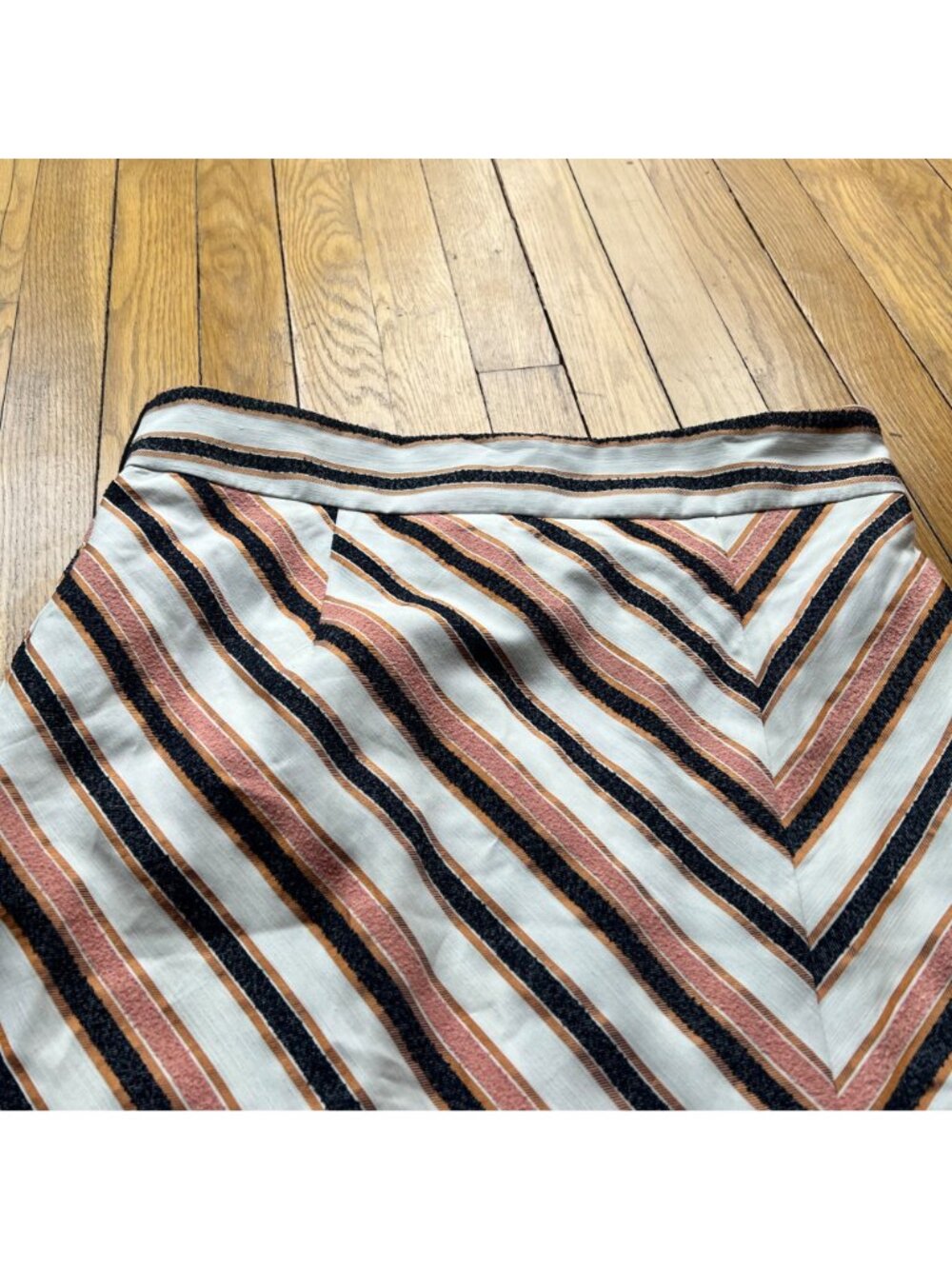 HUTCH size 14 Cream Pink Navy Chevron Knee Length Pencil Skirt - Picture 6 of 14